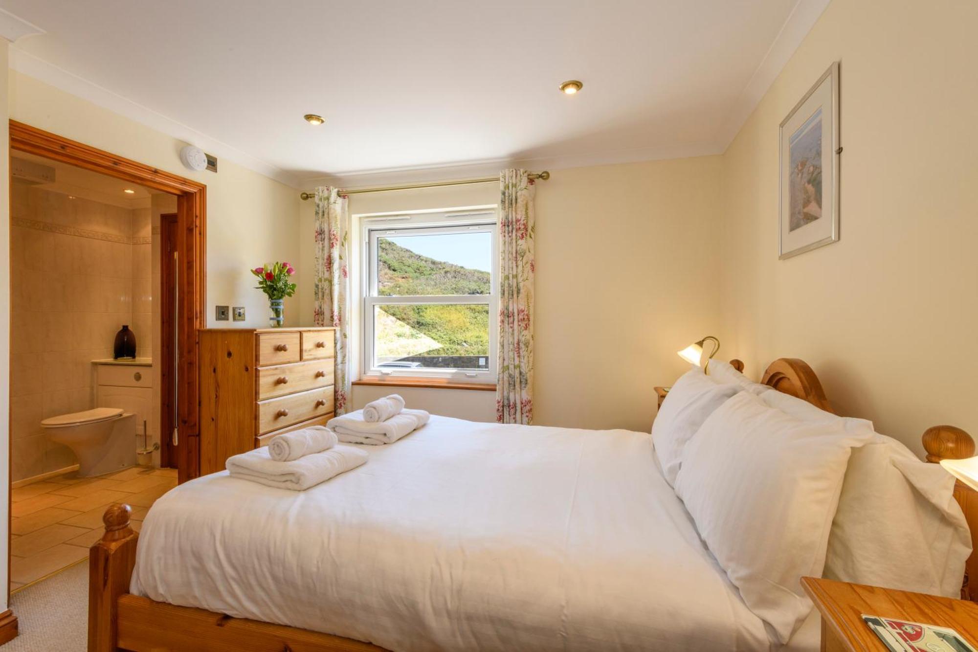 Beachcombers Apartments Newquay  Bagian luar foto